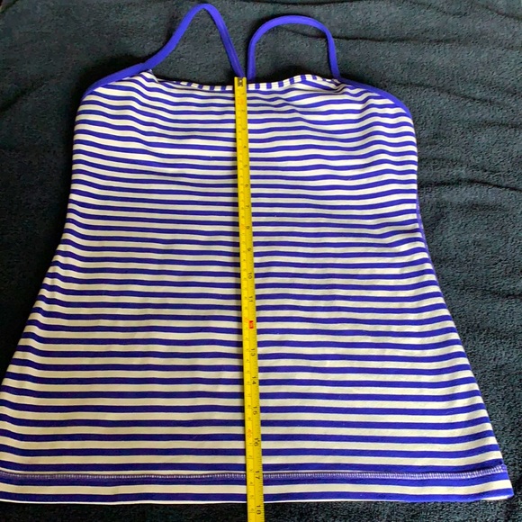 Lululemon top shirt - Picture 1 of 3